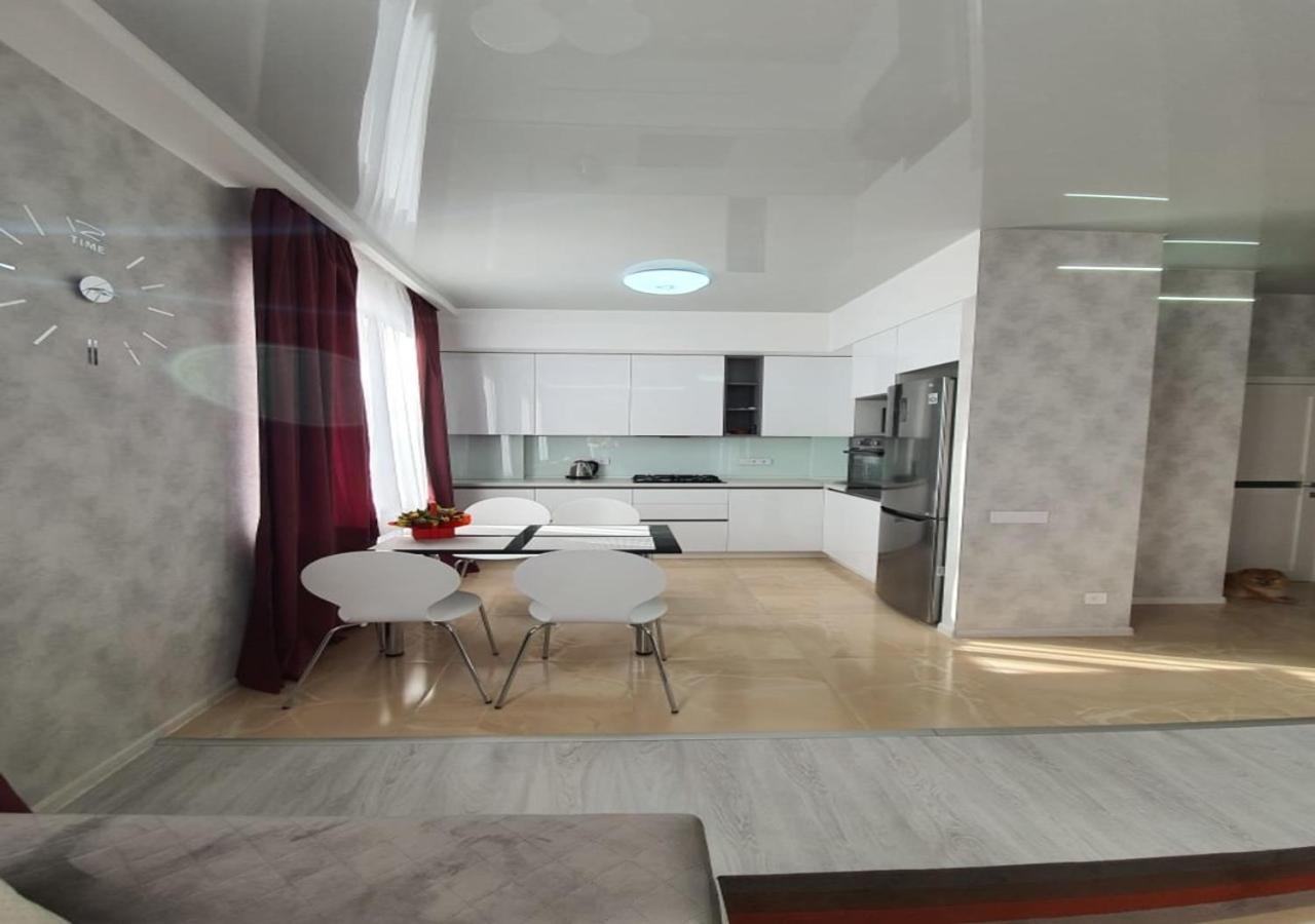 Lux New Apartment 2019 Kharkov Ngoại thất bức ảnh