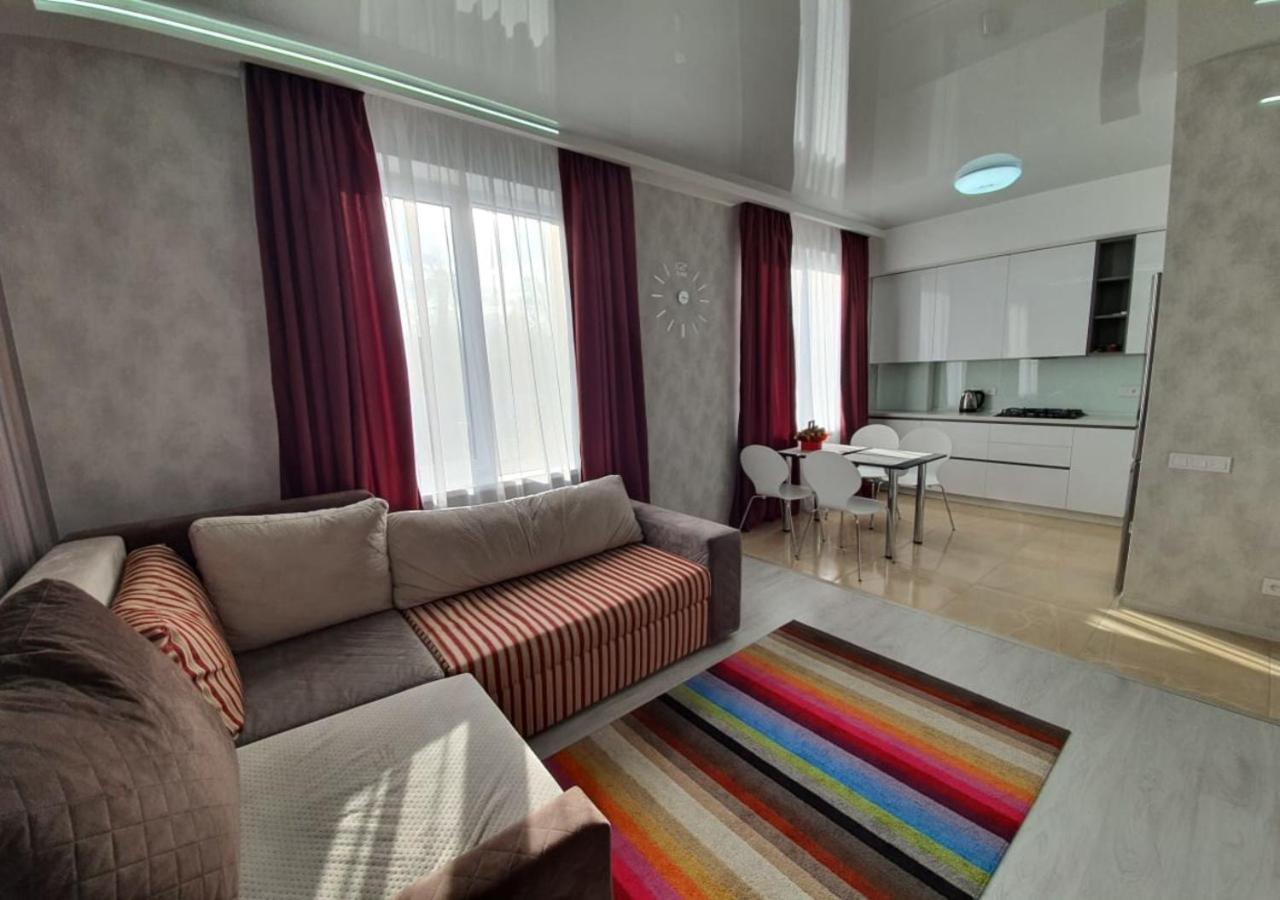 Lux New Apartment 2019 Kharkov Ngoại thất bức ảnh
